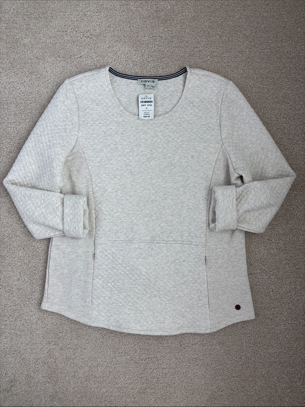 NWT Orvis oatmeal placed quilted crew sweatshirt, size Medium